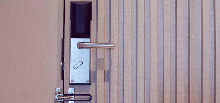 Installing a Maglock Joliette