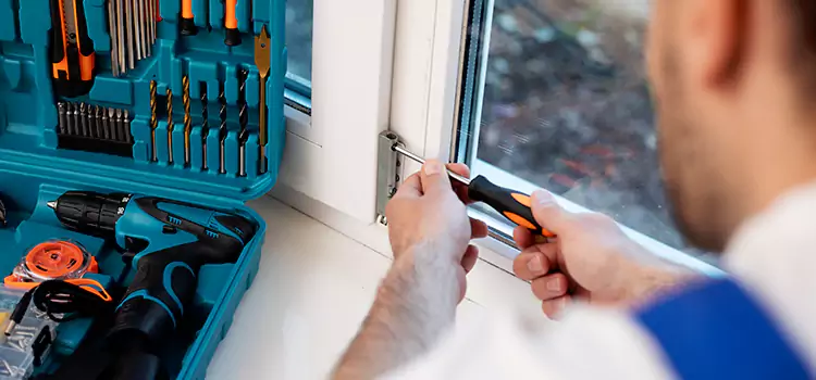 Sliding Glass Door Track Repair in Joliette, QC